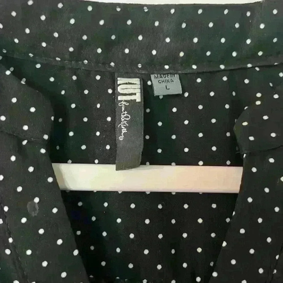 Kut from the Kloth dress shirt- size L - Picture 3 of 4